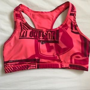 Nike pro sports bra with built in padding